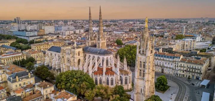 découvrez tout ce qu’il faut savoir sur l’investissement à bordeaux : opportunités immobilières, quartiers attractifs, conseils pour rentabiliser votre placement et tendances du marché local.